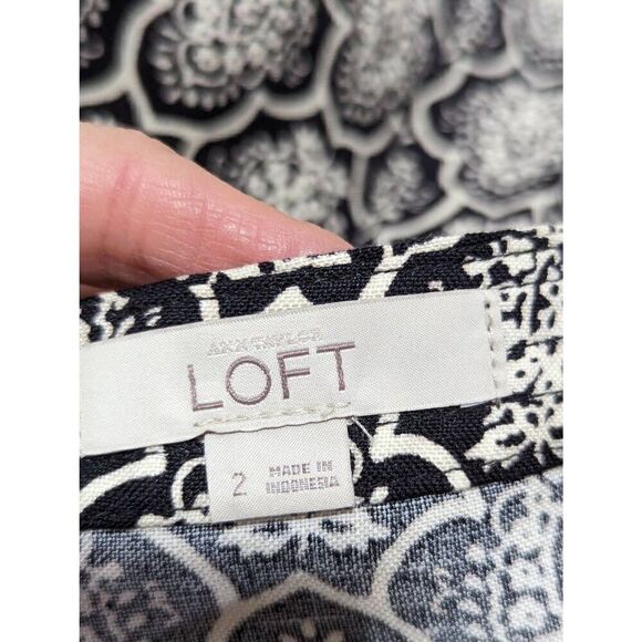 Ann Taylor LOFT Women's 2 Black Cream Damask Tapestry Linen Blend Zip Mini Skirt - Picture 3 of 6